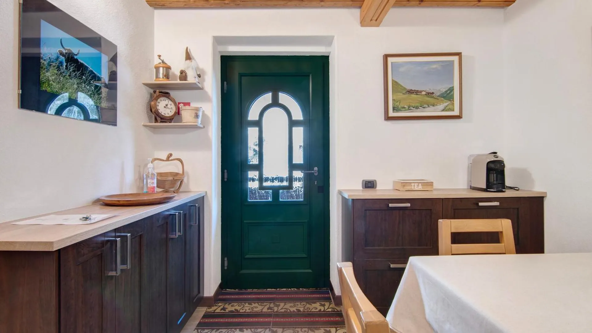 Ginepro Casa Vacanze Madesimo 0*,  Italia